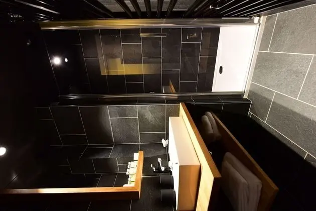 Chambre Double (Cocoon)