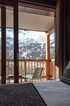 Tek Büyük Yataklı Oda, Teras