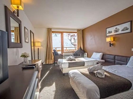 Tek Büyük veya İki Ayrı Yataklı Oda