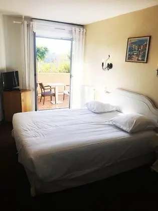Tek Büyük Yataklı Oda (Shower)