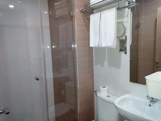 Standard Tek Büyük veya İki Ayrı Yataklı Oda