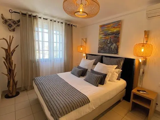 Tek Büyük Yataklı Oda (Le Gardian)