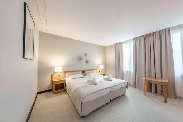 Deluxe Tek Büyük veya İki Ayrı Yataklı Oda, Banyolu/Duşlu