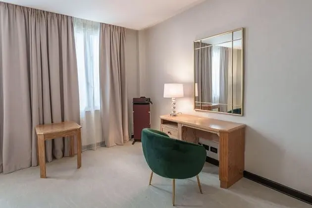 Deluxe Tek Büyük veya İki Ayrı Yataklı Oda, Banyolu/Duşlu