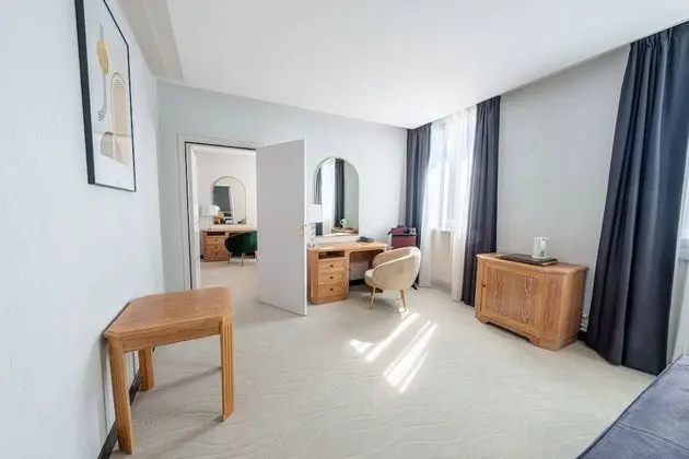 Luxury Tek Büyük Yataklı Oda, Banyolu/Duşlu, Şehir Manzaralı