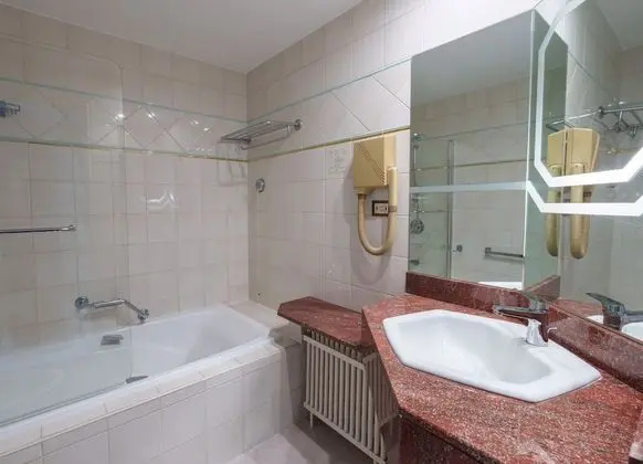 Luxury Tek Büyük Yataklı Oda, Banyolu/Duşlu, Şehir Manzaralı