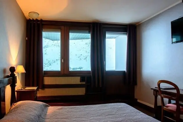 Tek Büyük veya İki Ayrı Yataklı Oda, Balkon, Dağ Manzaralı