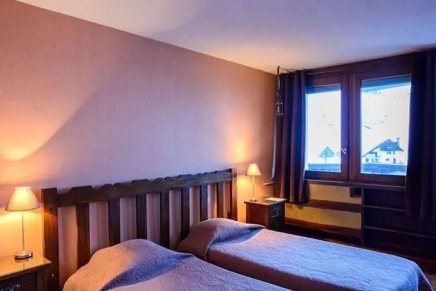 Tek Büyük veya İki Ayrı Yataklı Oda, Balkon, Dağ Manzaralı