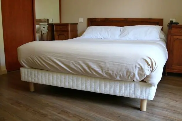 Classic Tek Büyük Yataklı Oda