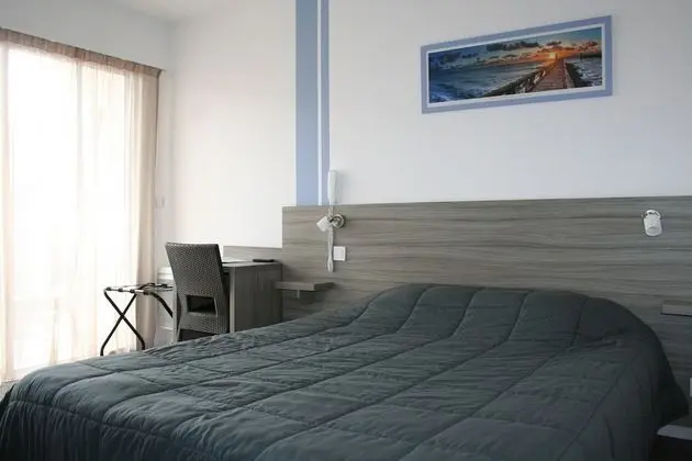 Tek Büyük Yataklı Oda, Balkon