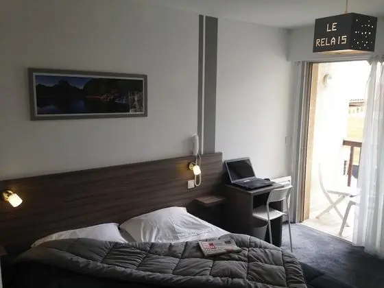 Tek Büyük Yataklı Oda, Balkon