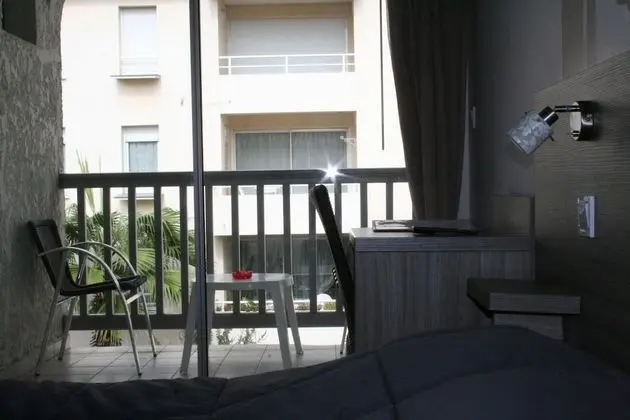 Tek Büyük Yataklı Oda, Balkon