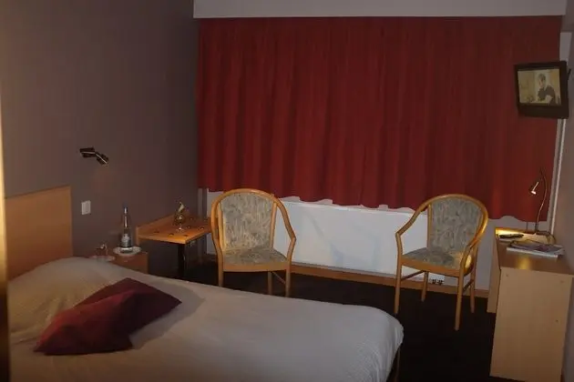 Standard Tek Büyük Yataklı Oda