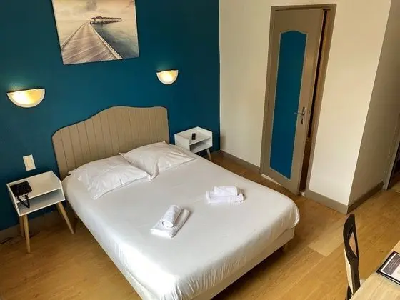 Standard Tek Büyük Yataklı Oda, Avlu