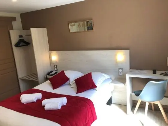 Superior Tek Büyük Yataklı Oda, Veranda, Havuz Kenarı