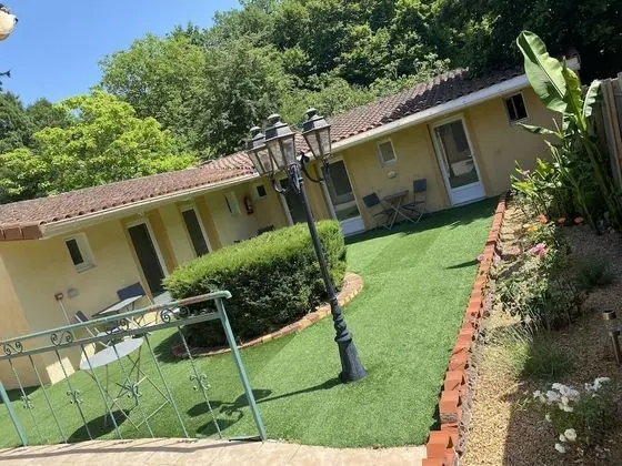 Superior Üç Kişilik Oda, Veranda, Havuz Kenarı