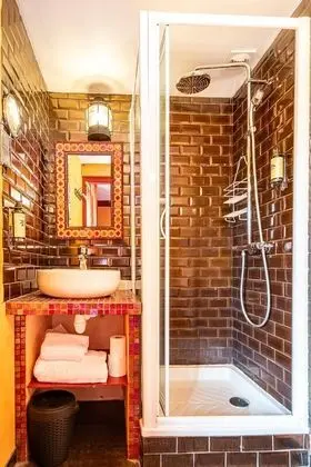 Tek Kişilik Oda, Özel Banyo