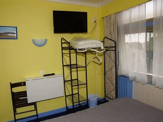 Standard Tek Büyük Yataklı Oda