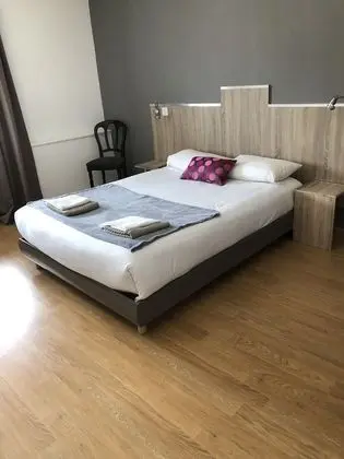 Standard Tek Büyük Yataklı Oda