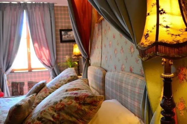 Romantic Tek Büyük Yataklı Oda