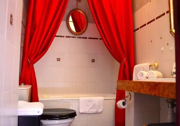 Romantic Tek Büyük Yataklı Oda