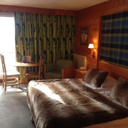 Tek Büyük Yataklı Oda, Balkon (South)