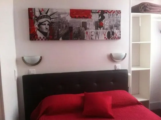 Comfort Tek Büyük Yataklı Oda