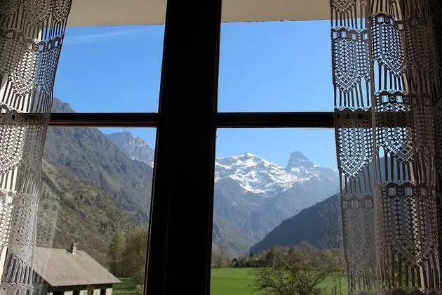 Classic Tek Büyük veya İki Ayrı Yataklı Oda