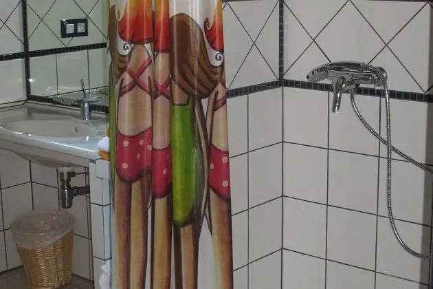 Classic Tek Büyük veya İki Ayrı Yataklı Oda