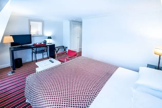 Deluxe Tek Büyük Yataklı Oda, Balkon