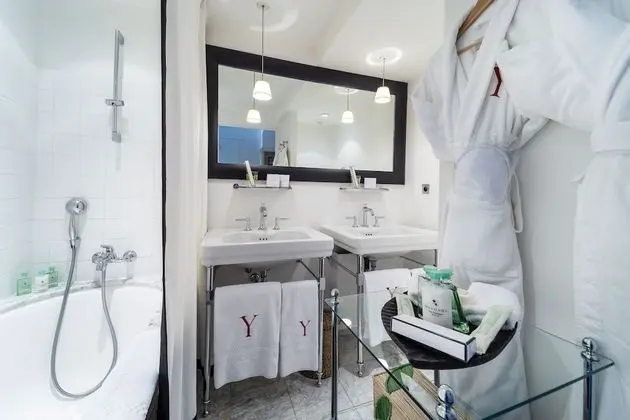 Standard Tek Büyük veya İki Ayrı Yataklı Oda