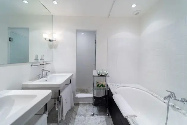 Superior Tek Büyük veya İki Ayrı Yataklı Oda