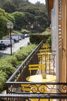 Superior Tek Büyük veya İki Ayrı Yataklı Oda