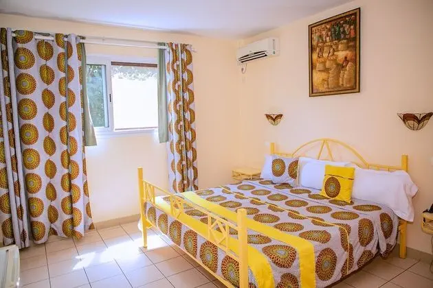 Business Tek Büyük Yataklı Oda