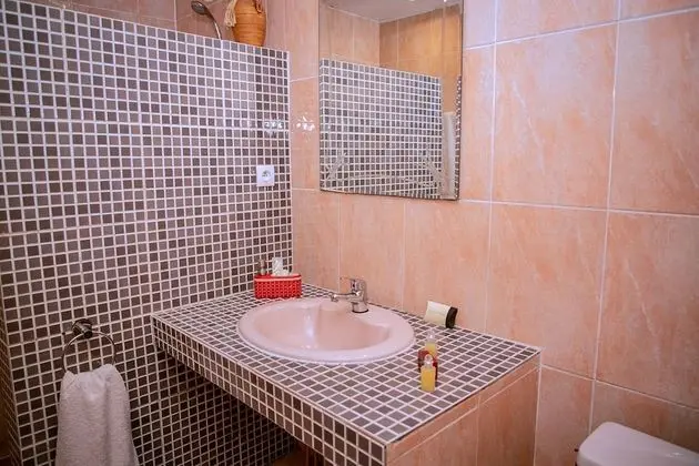 Business Tek Büyük Yataklı Oda