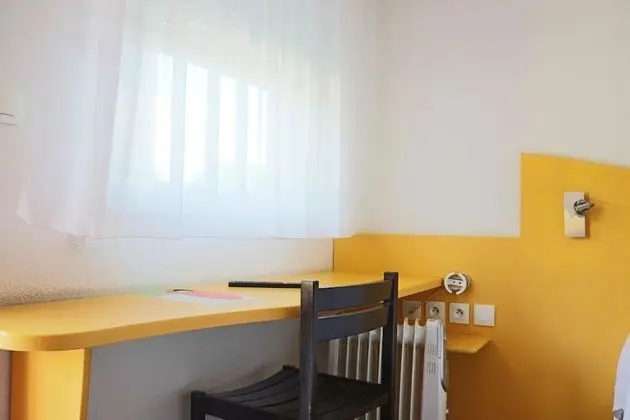 Basic İki Ayrı Yataklı Oda