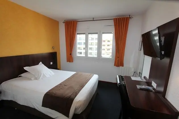 Comfort Büyük Yataklı Tek Kişilik Oda