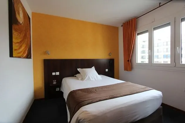 Comfort Büyük Yataklı Tek Kişilik Oda