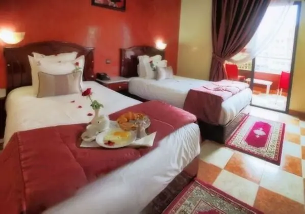 Tek Büyük veya İki Ayrı Yataklı Oda