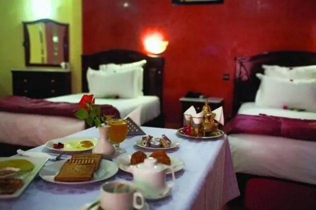 Tek Büyük veya İki Ayrı Yataklı Oda