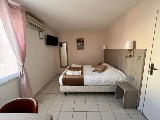 Superior Tek Büyük Yataklı Oda