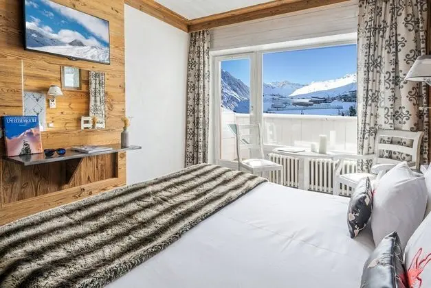 Superior Oda, Balkon