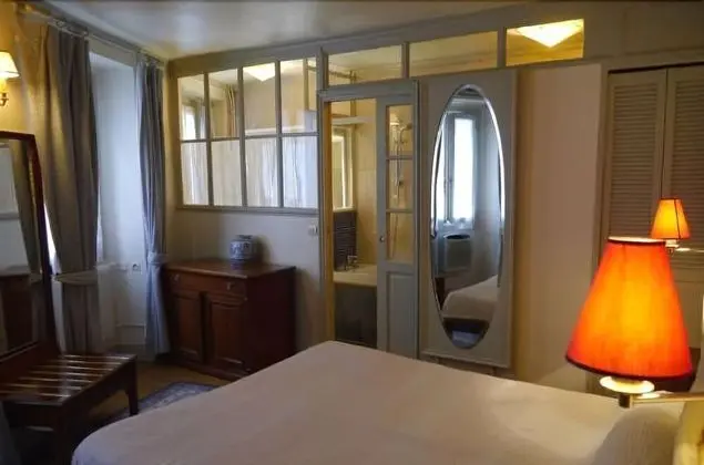 Superior Tek Büyük Yataklı Oda