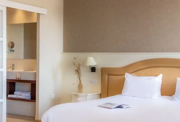 Standard Büyük Yataklı Tek Kişilik Oda