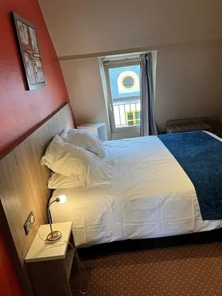 Basic Tek Büyük Yataklı Oda