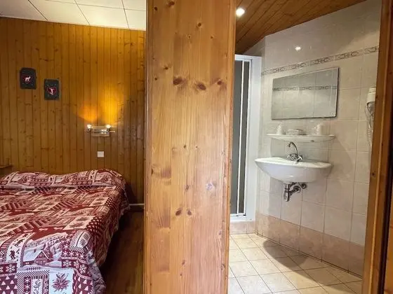 Standard Tek Büyük Yataklı Oda