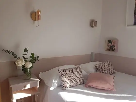 Tek Büyük Yataklı Oda (Small / Petite)