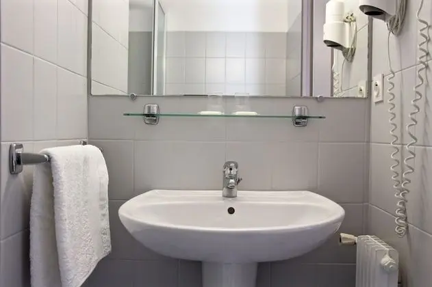 Standard Oda, Bahçe Manzaralı