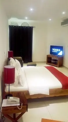 Standard Tek Büyük Yataklı Oda