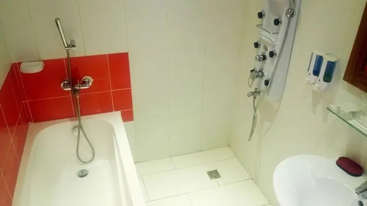 Standard Tek Büyük Yataklı Oda